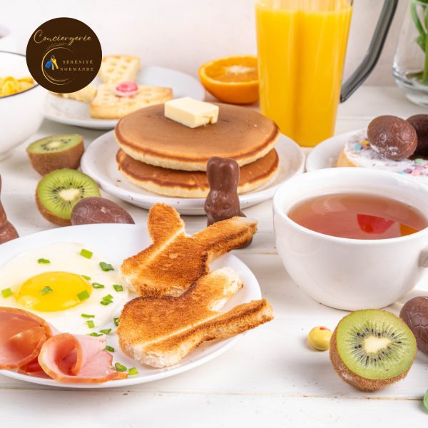 Petit déjeuner accueil location courte durée Normandie service conciergerie